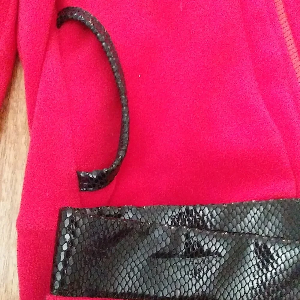 BEBE Sport Two Piece Sweat Suit, Women size M, Red - Picture 5 of 10